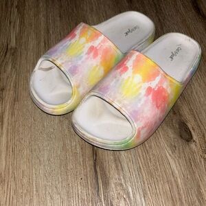 Kids tyedie slides size 1